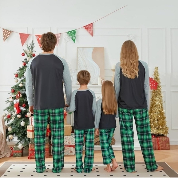 Christmas Pajamas Set. Men's Large Dinosaur Top, Plaid Bottoms - Picture 4 of 4